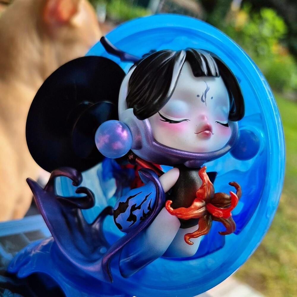 Pop mart x skullpanda the Mirage series